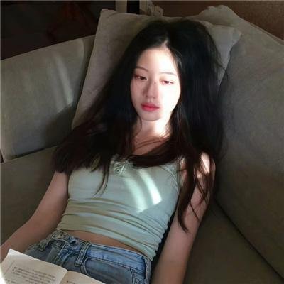 前程似锦的女孩海报